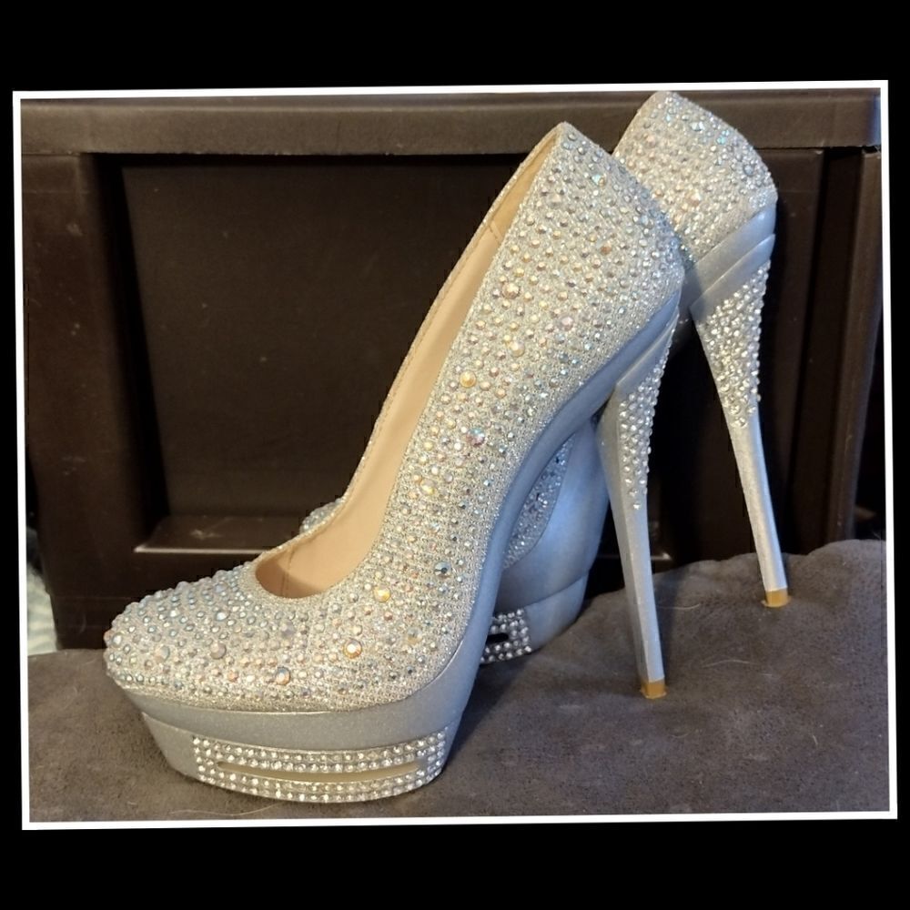 NIGHT MOVES PUMPS 5" HEEL 1.5 PLAT FORM BALL OF FOOT 3".NO SIZE MARKED MEASURES